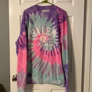 Salem, MA sweatshirt